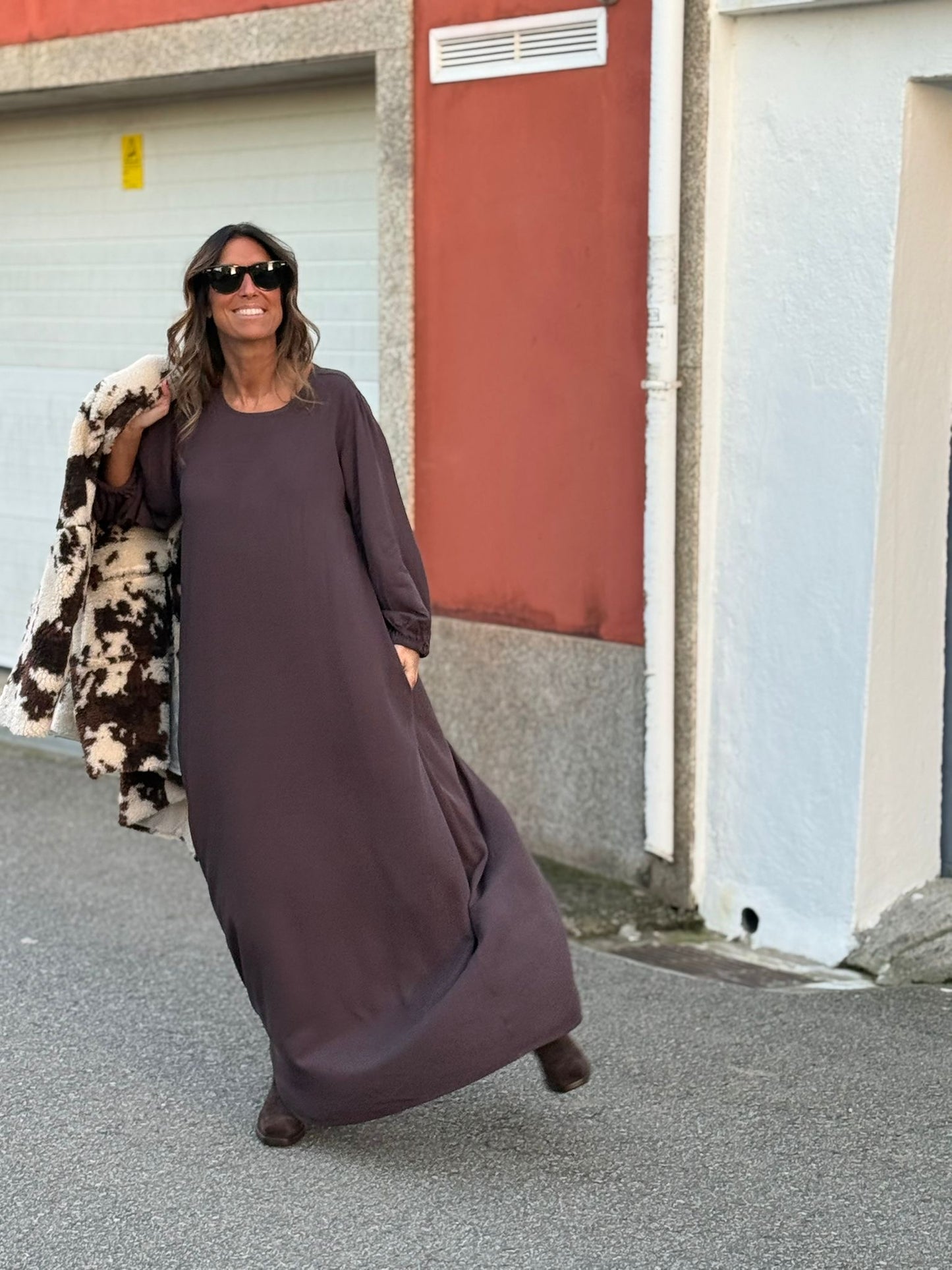 Vestido comprido em viscose castanho