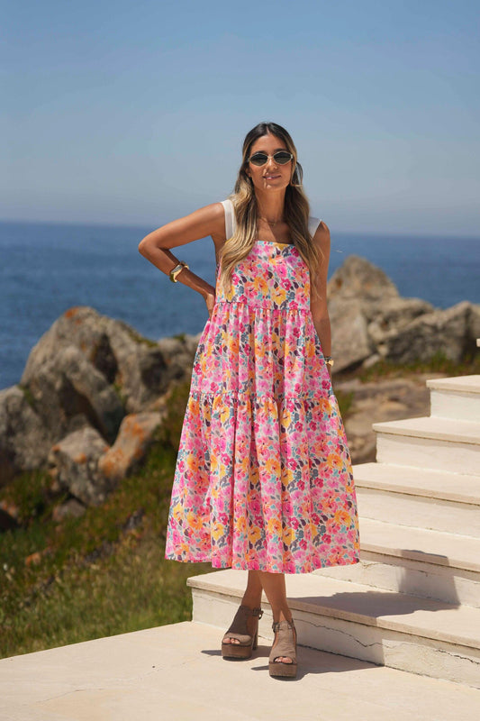 Vestido comprido estampado com laço