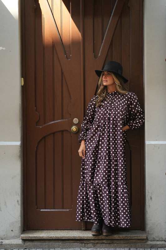 Vestido comprido com folhos