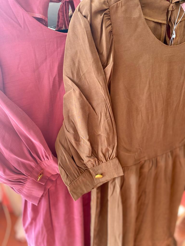 Balloon sleeve dress