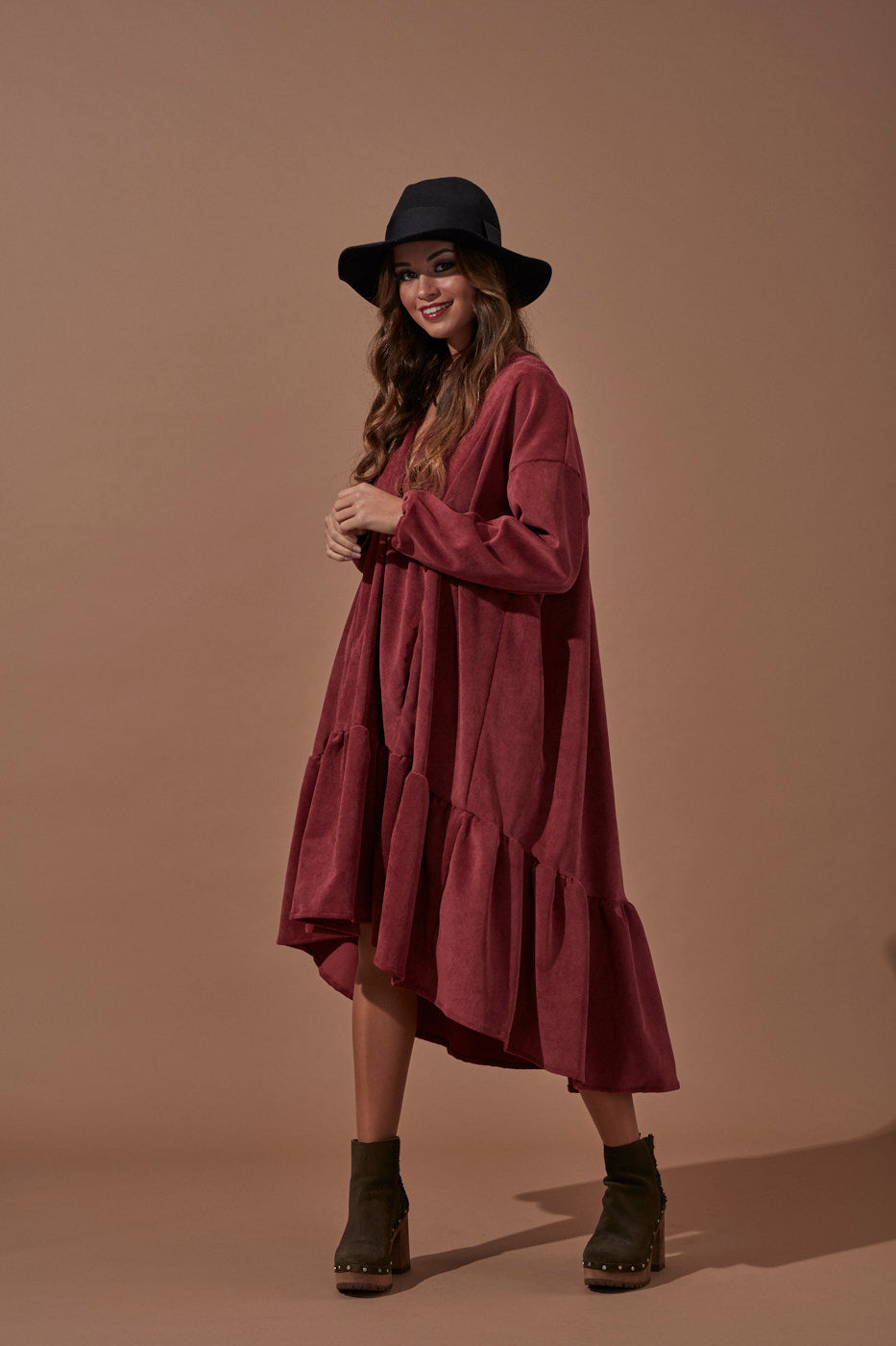 Vestido asimétrico de pana