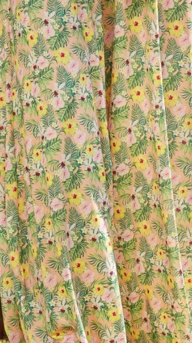 Dress with bow at the back