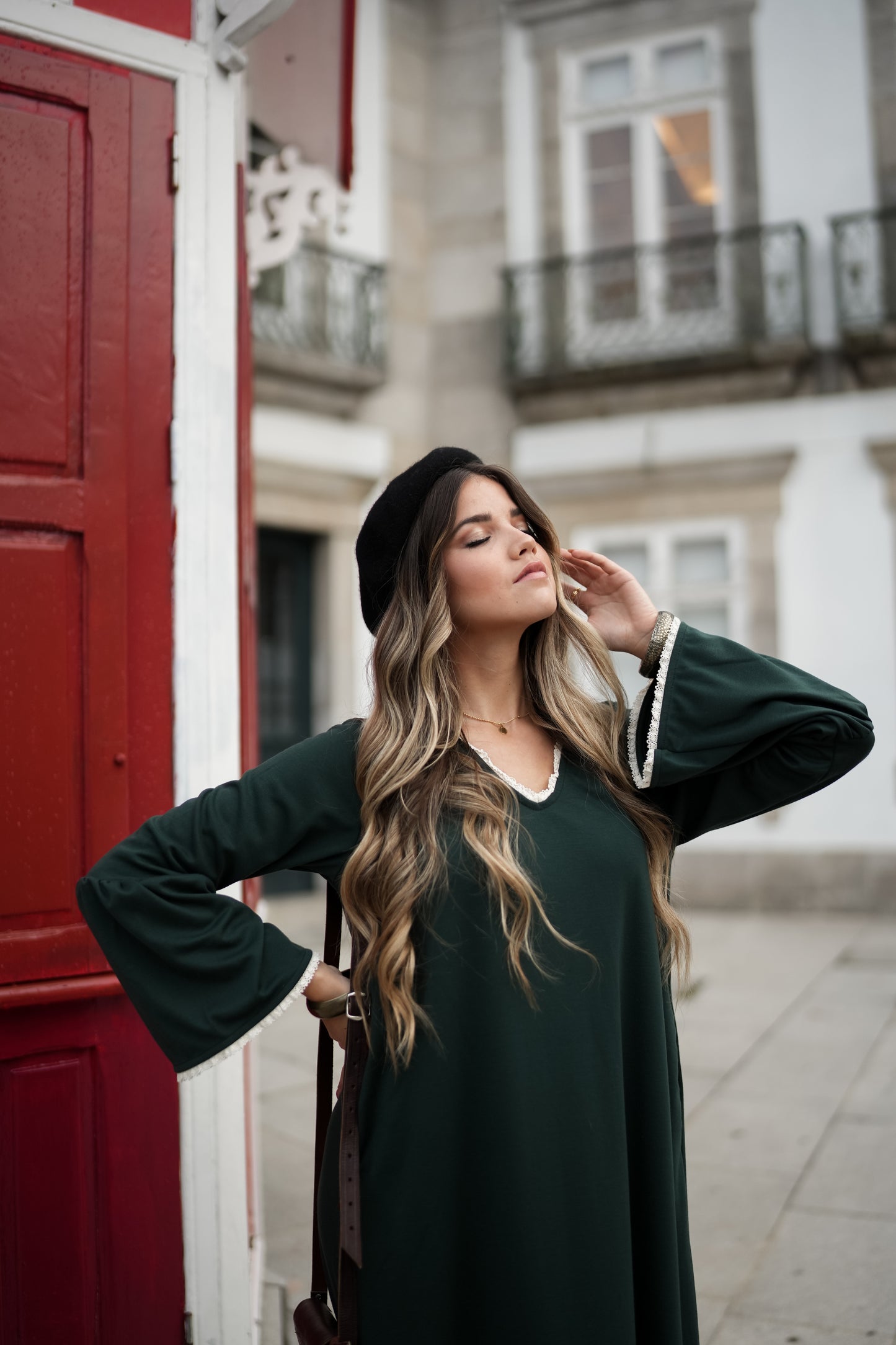 Vestido largo con encaje