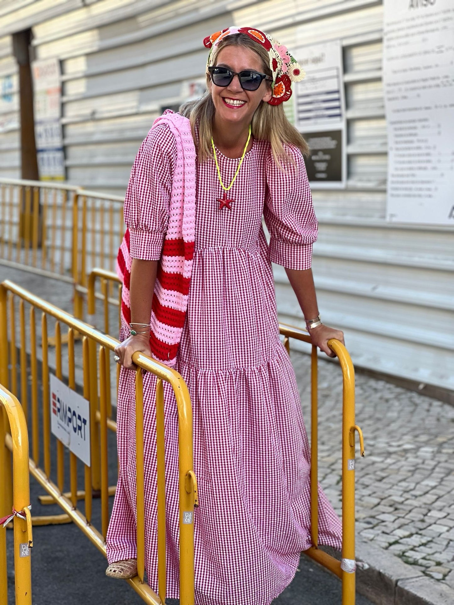 Vestido comprido com folho