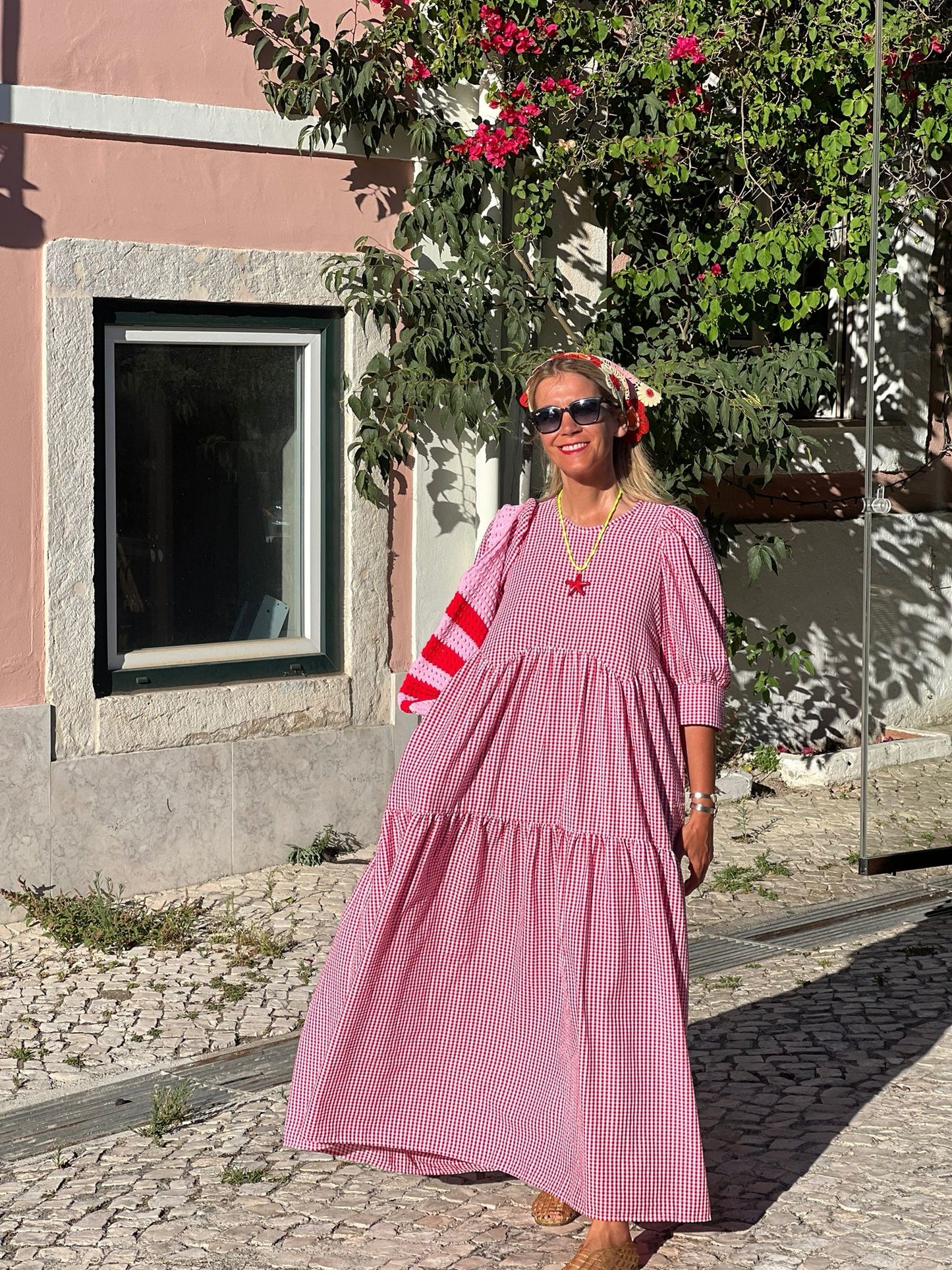 Vestido comprido com folho