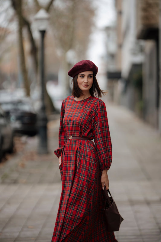 Vestido comprido em xadrez vermelho