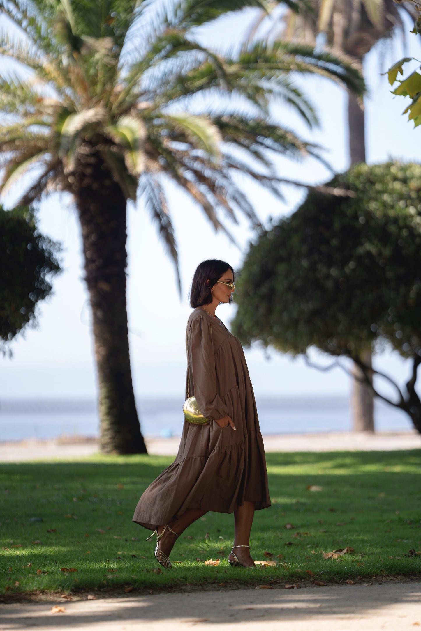 Vestido comprido castanho