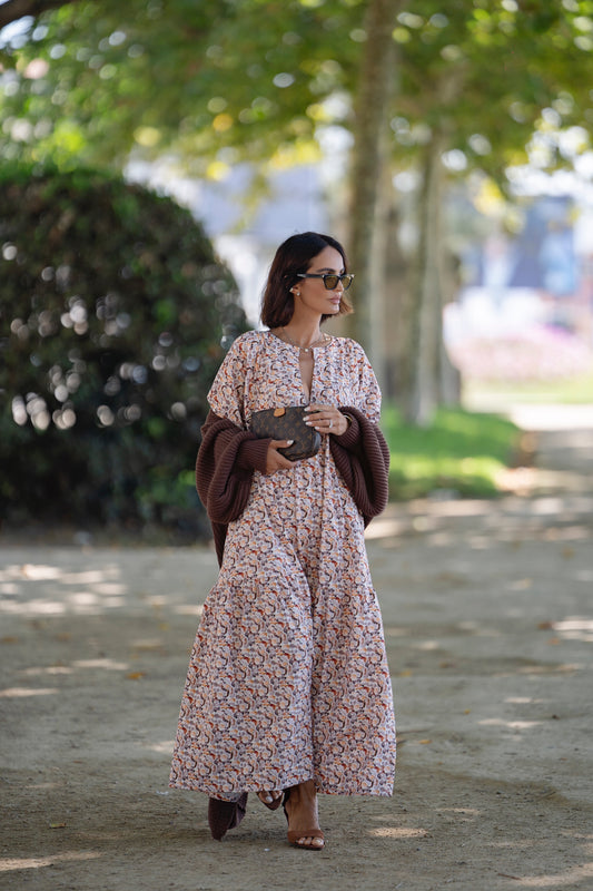 Vestido comprido com folho