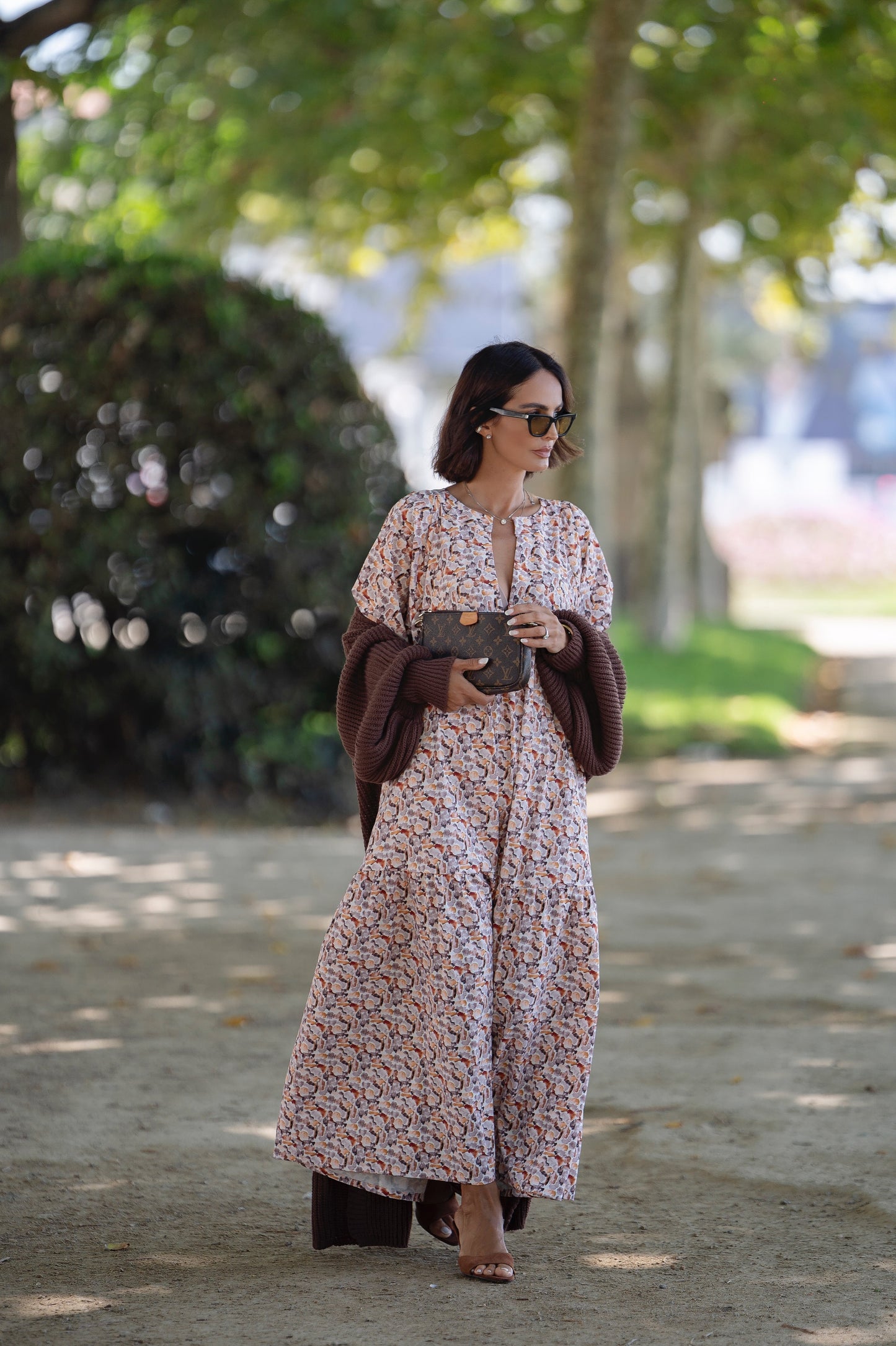 Vestido comprido com folho