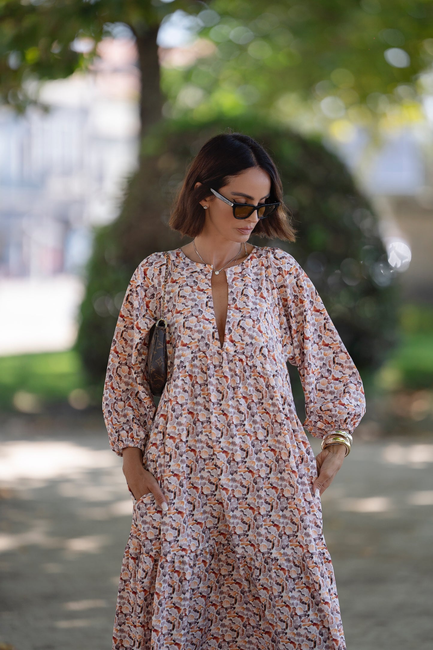 Vestido comprido com folho