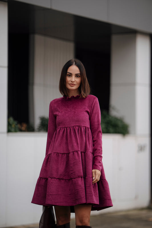 Vestido curto em veludo bordeaux