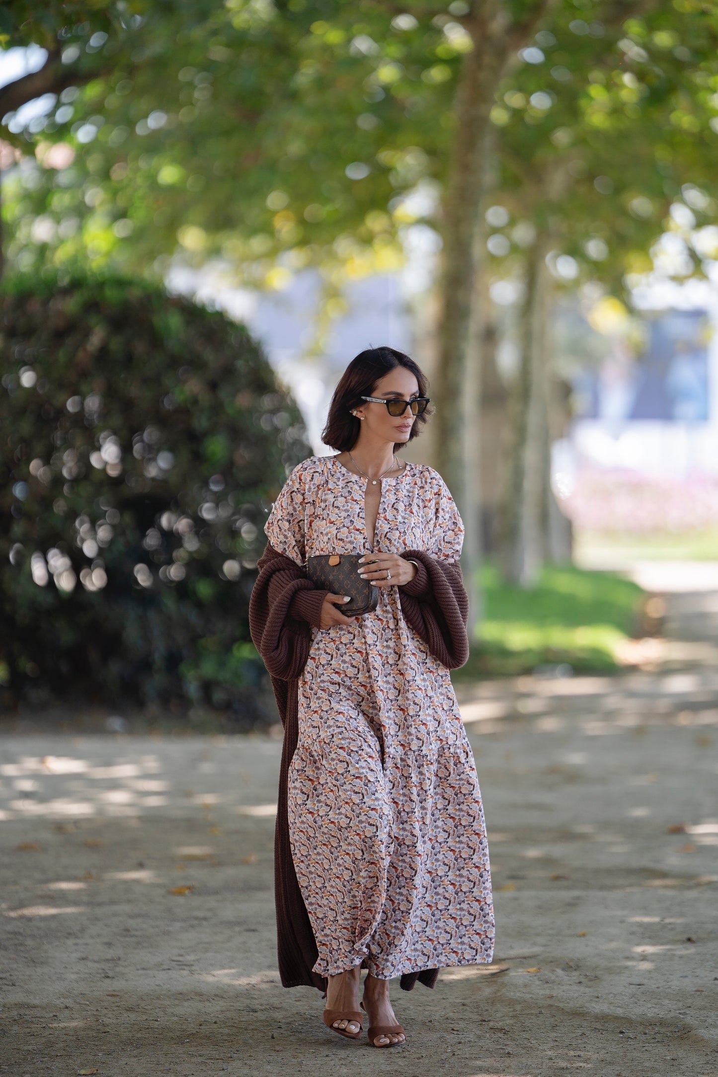 Vestido comprido com folho