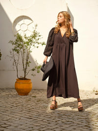 Long dress with embroidered sleeves