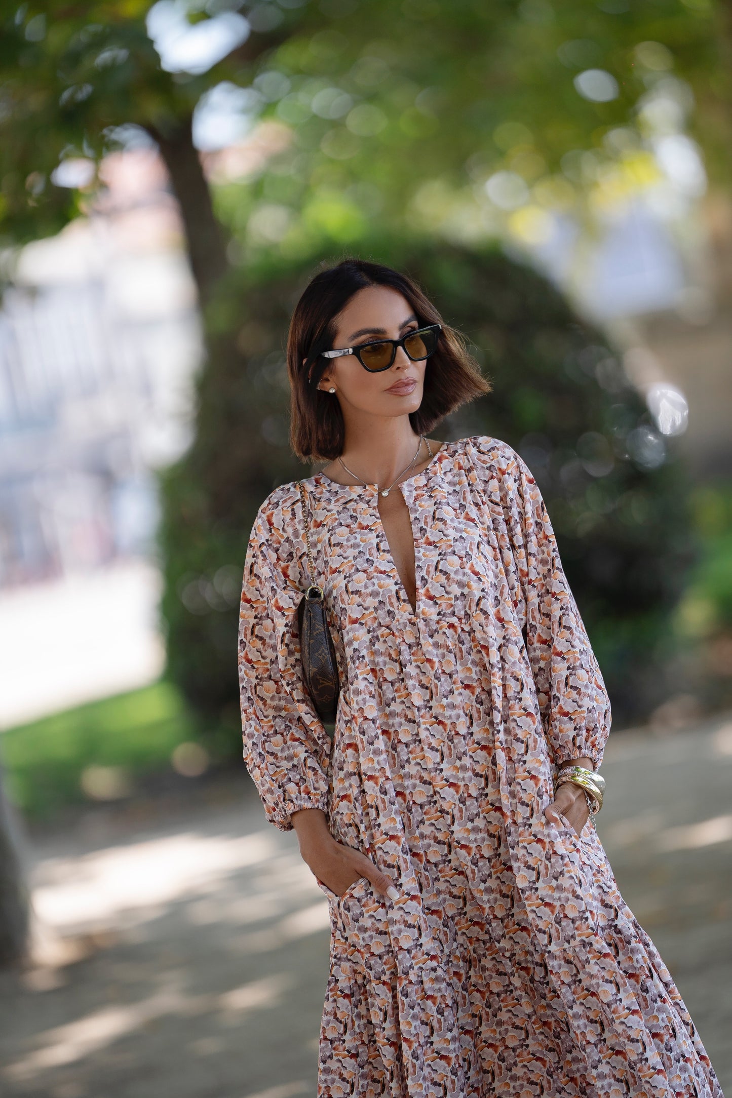 Vestido comprido com folho