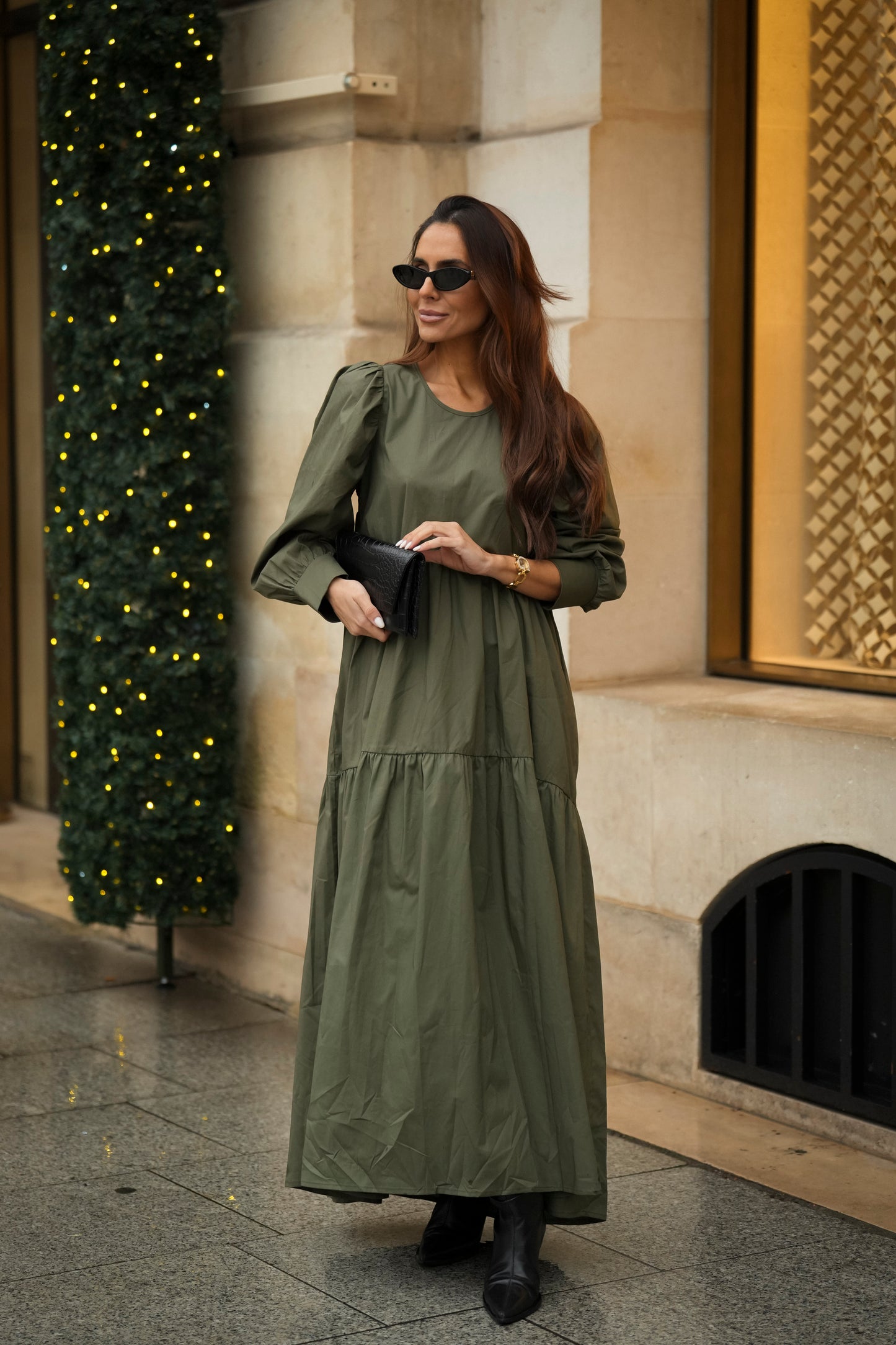 Vestido largo con volante en verde