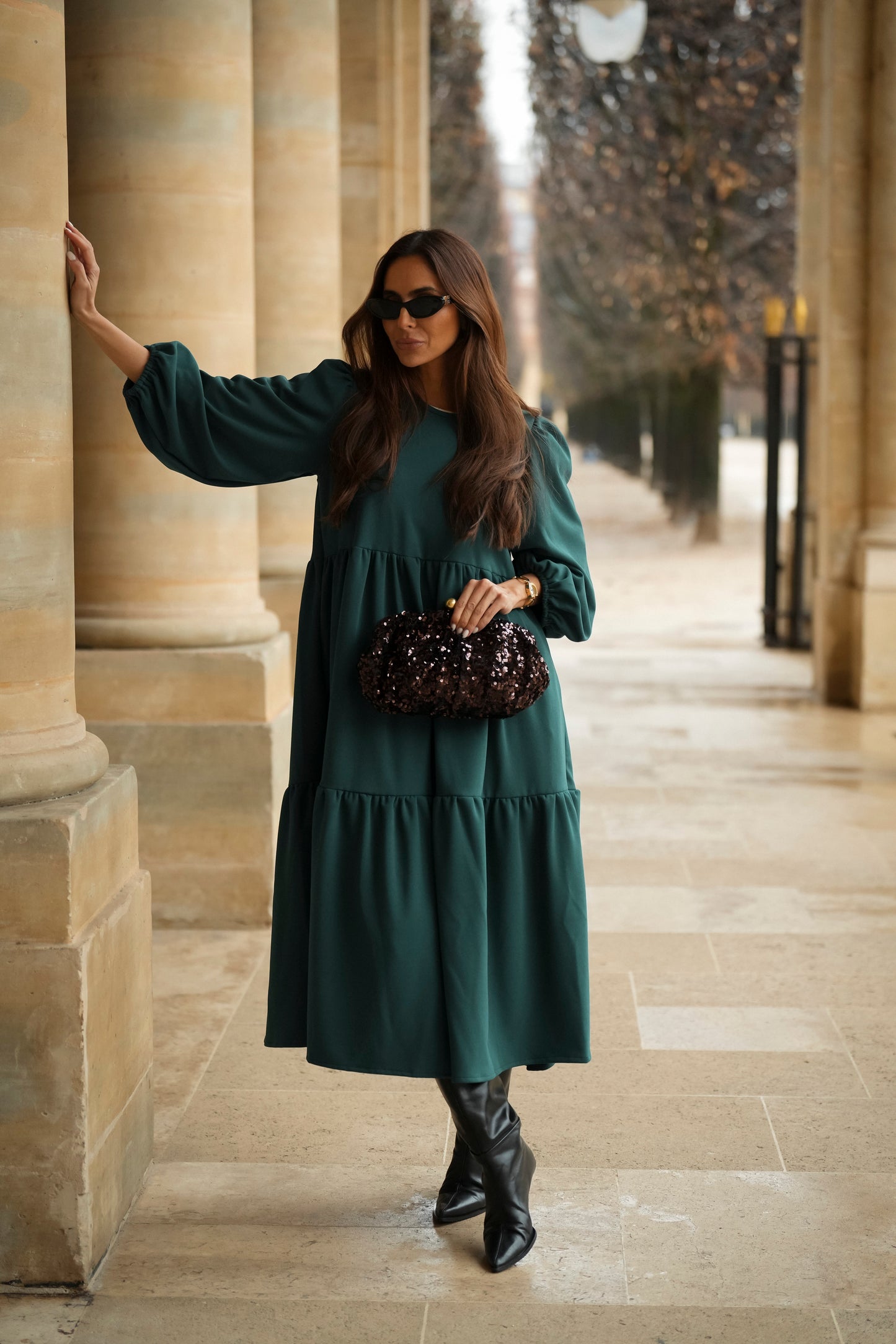 Vestido comprido com folhos em verde