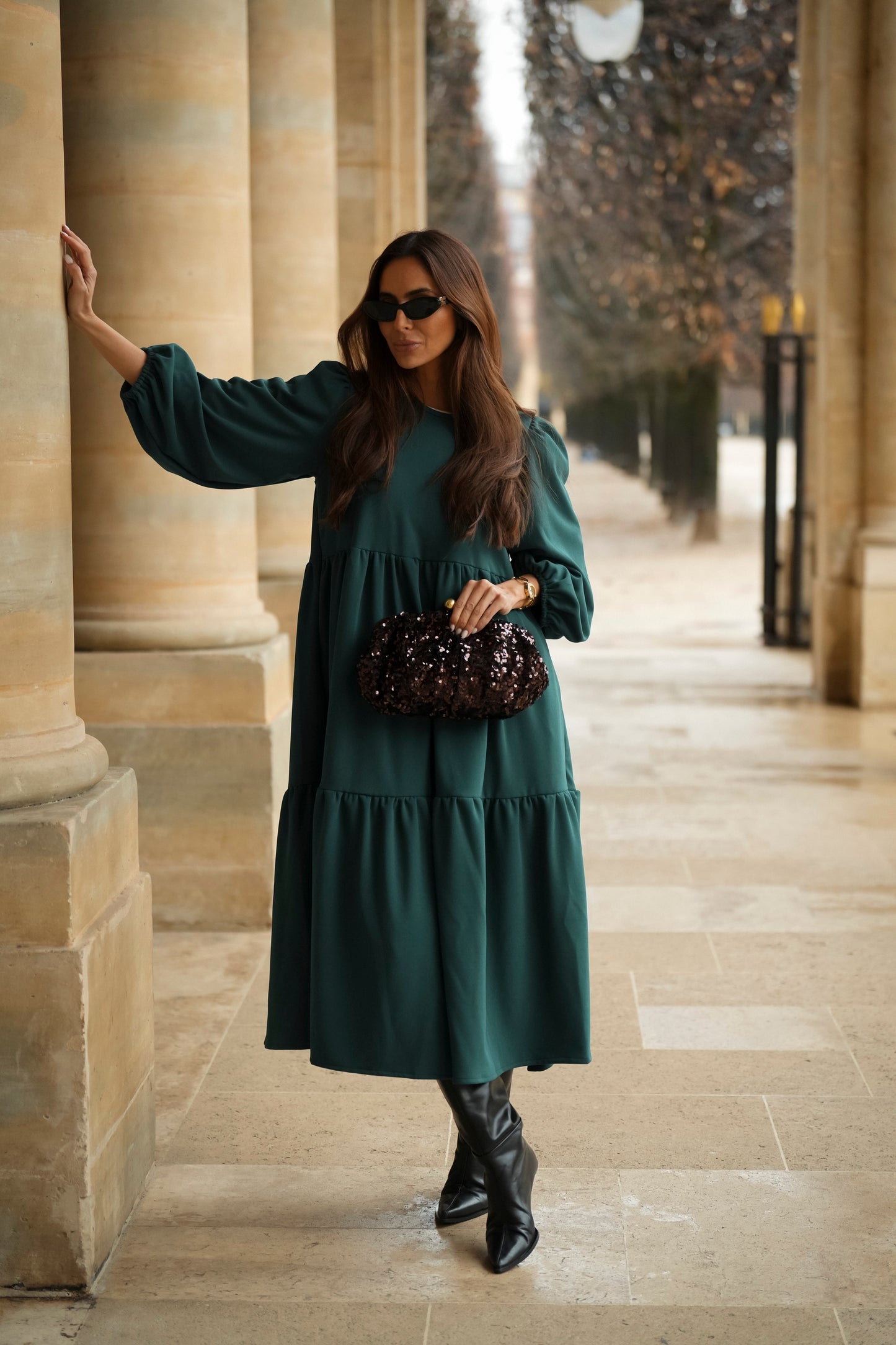 Vestido comprido com folhos em verde