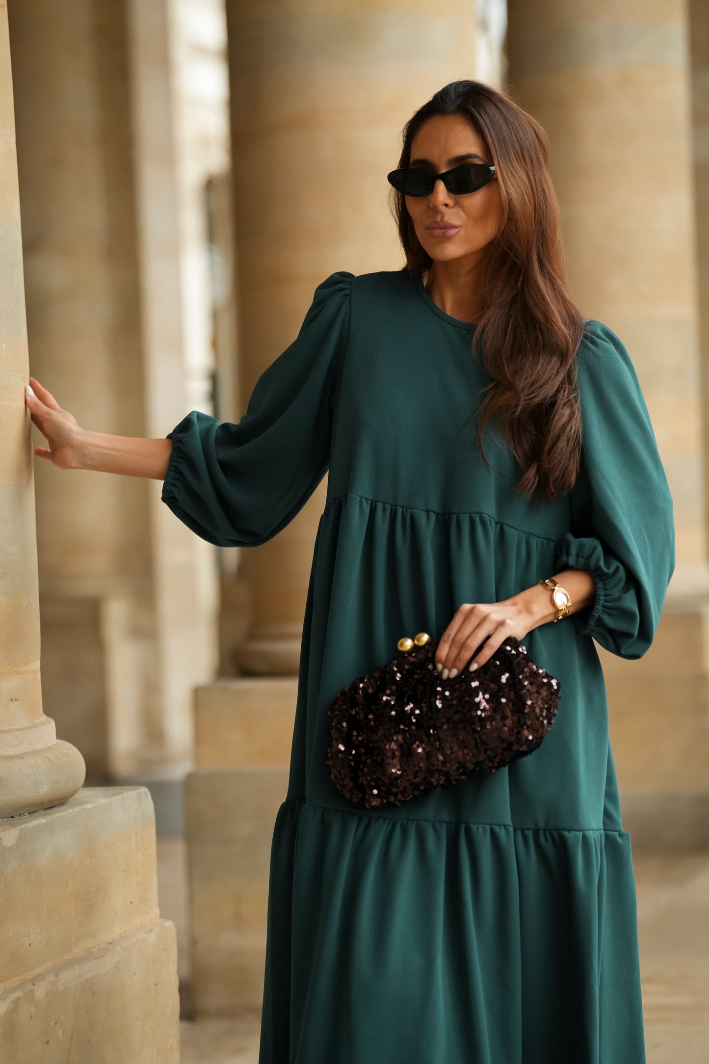 Vestido comprido com folhos em verde