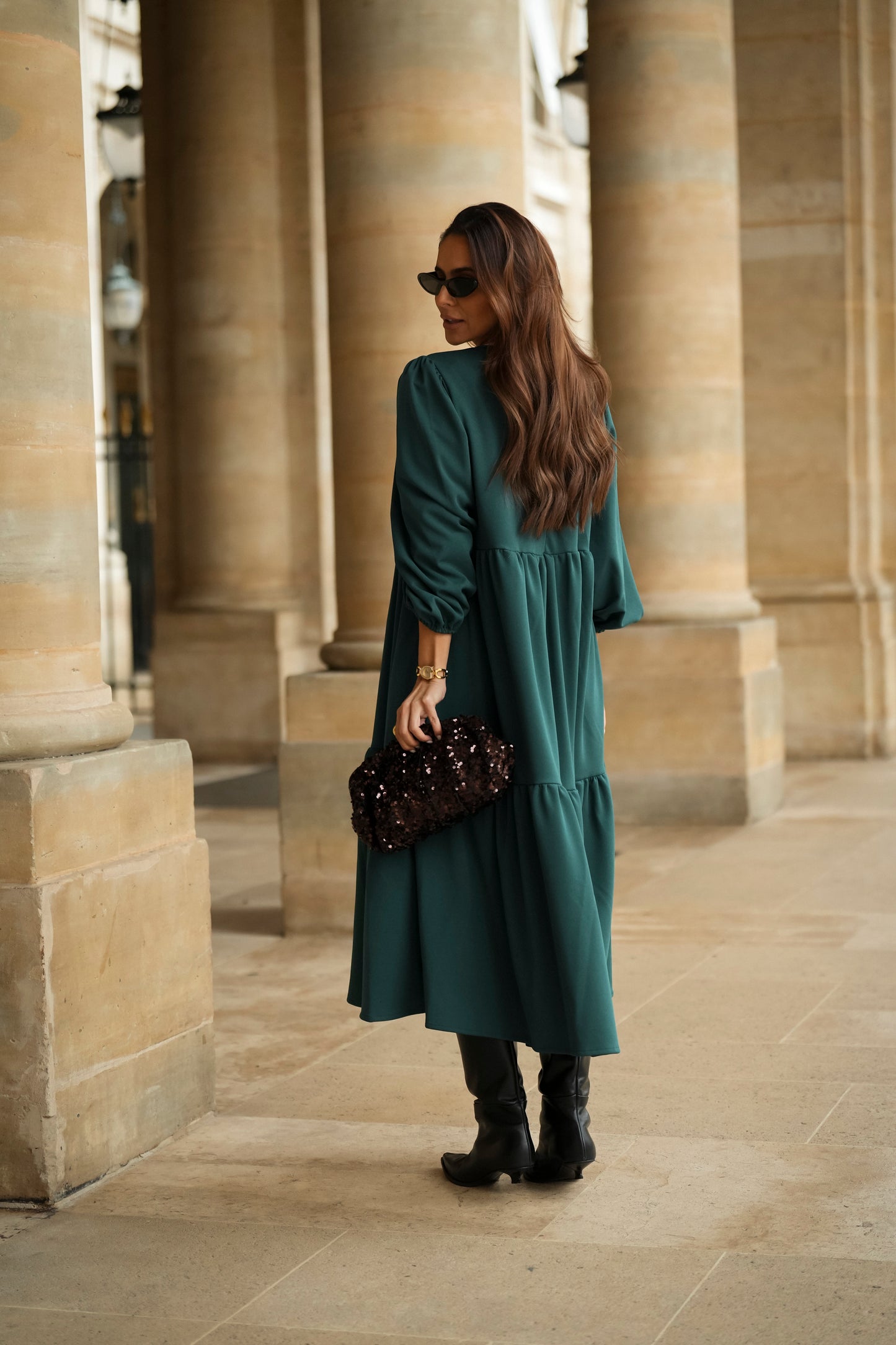 Vestido comprido com folhos em verde