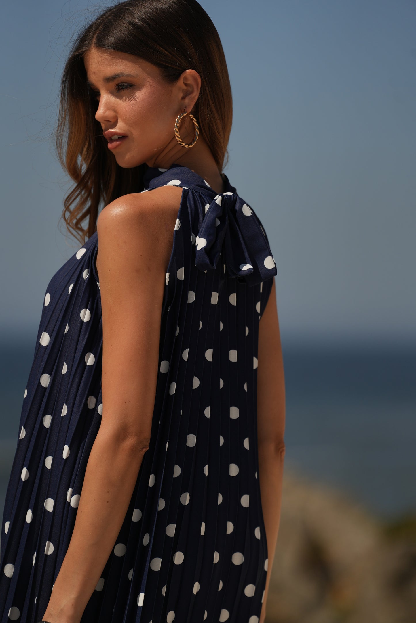 Vestido plissado estampado bolas