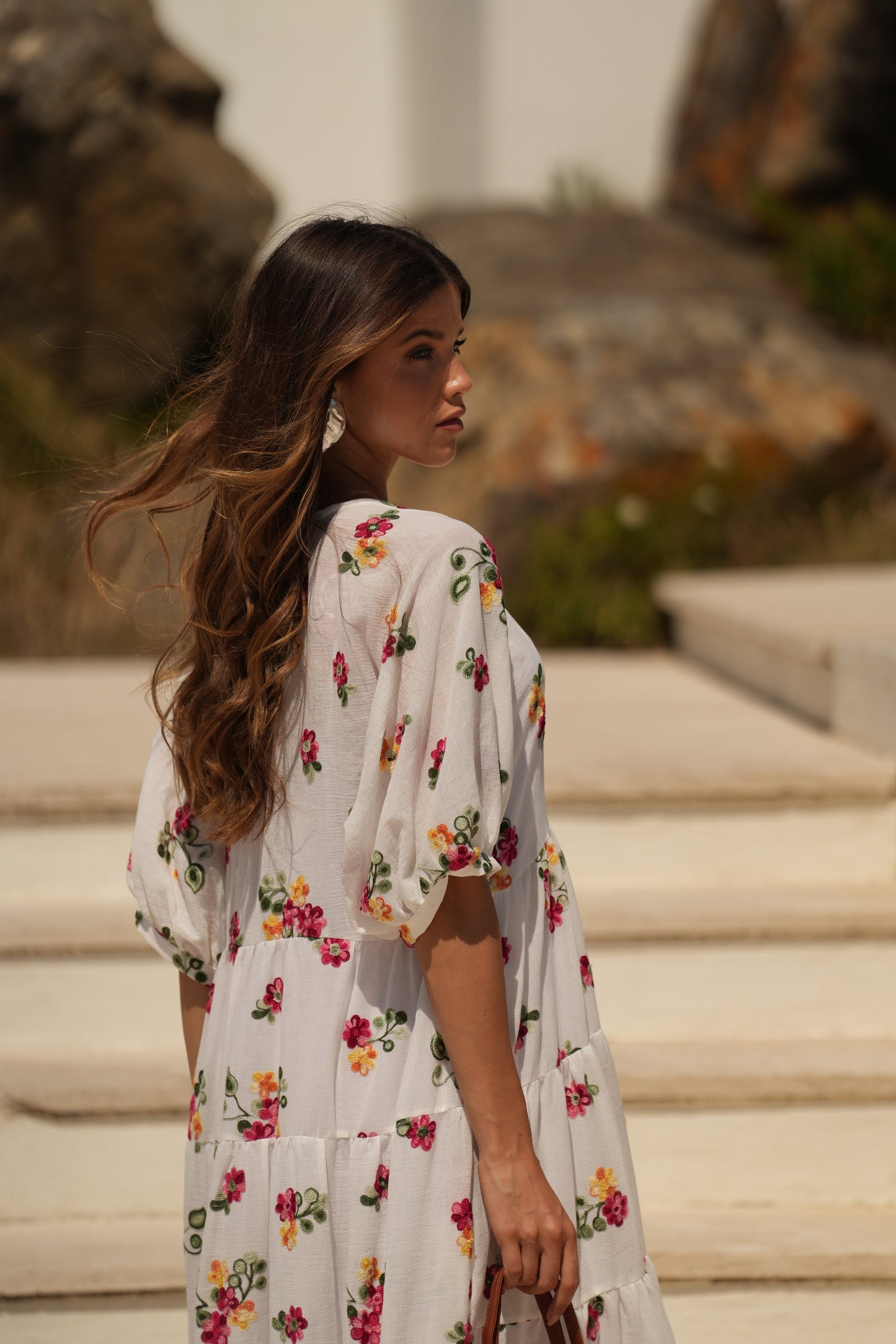 Vestido comprido branco com flores