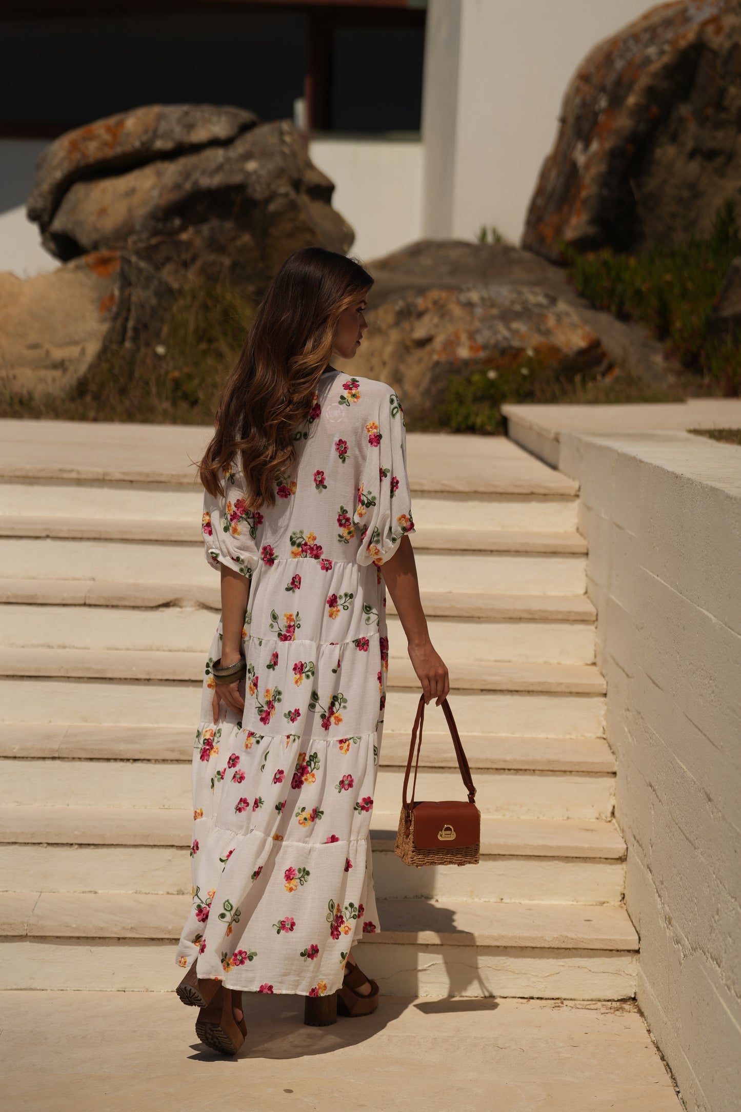 Vestido comprido branco com flores