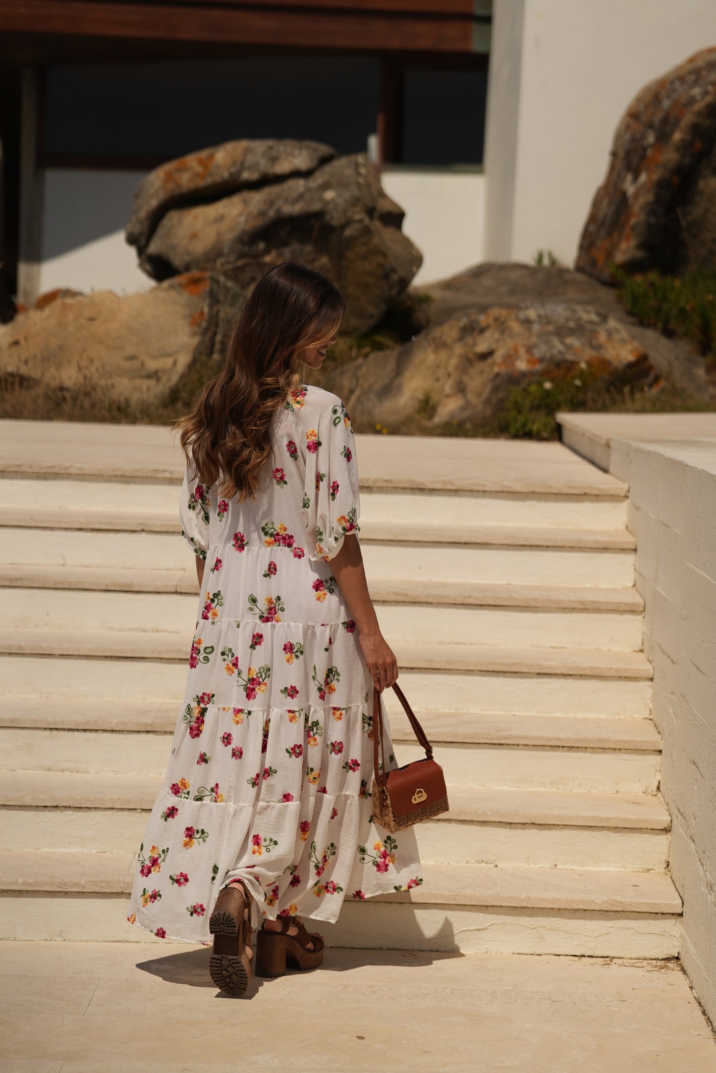 Vestido comprido branco com flores