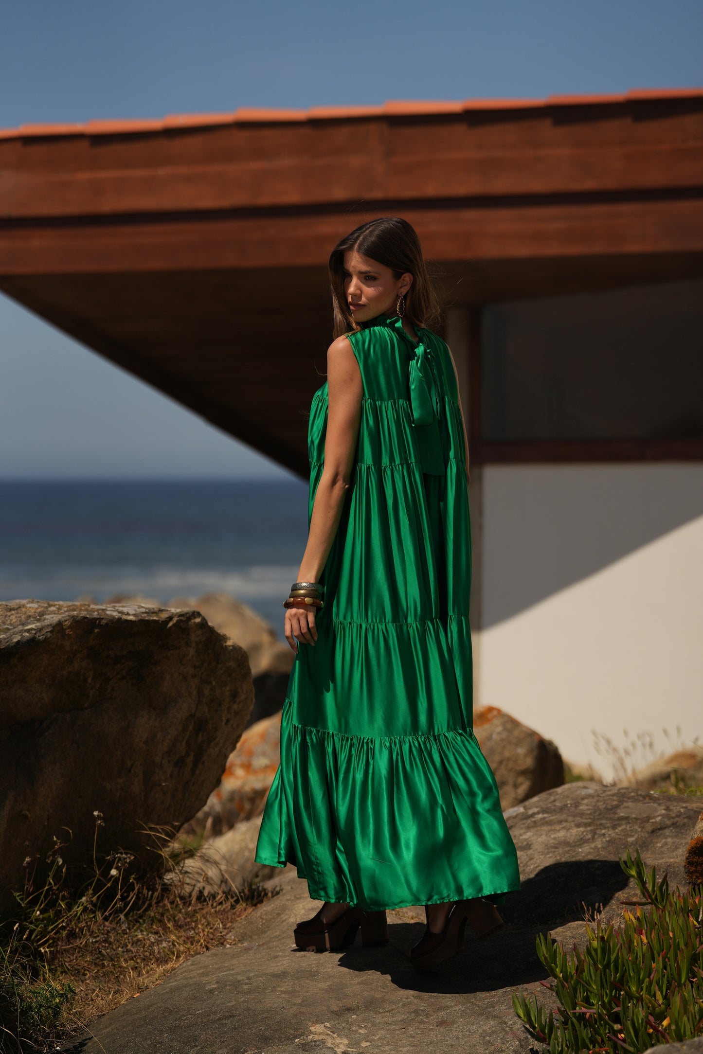 Vestido comprido em seda verde