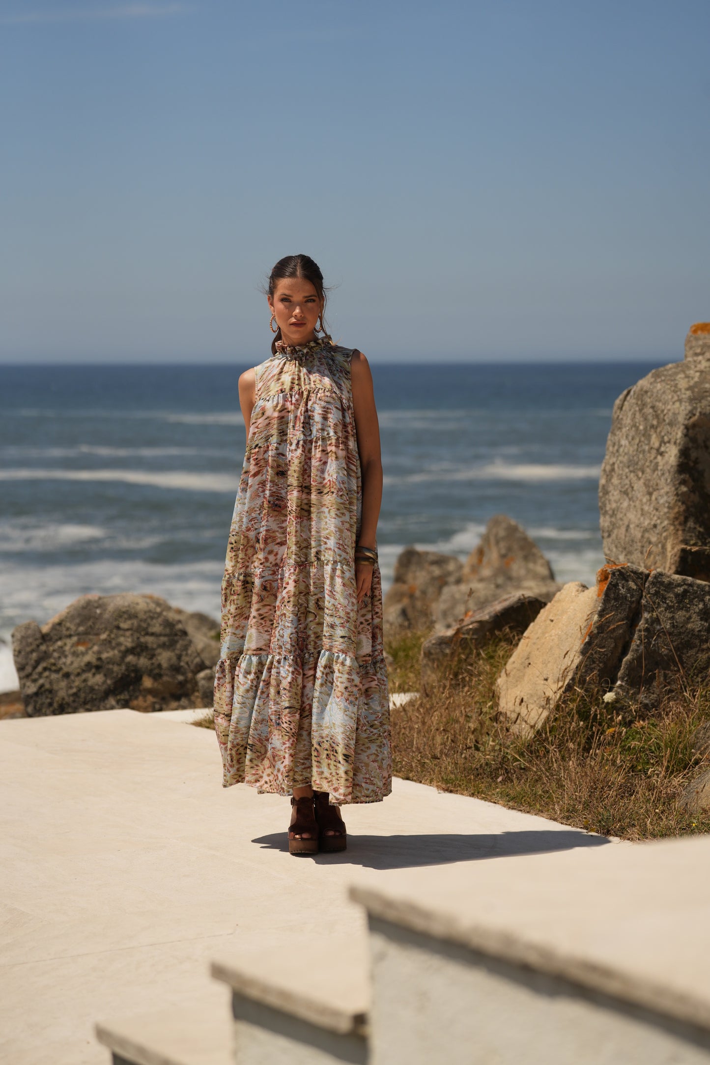 Vestido comprido em seda estampada