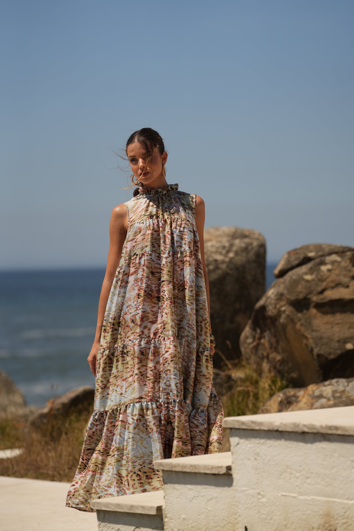 Vestido comprido em seda estampada