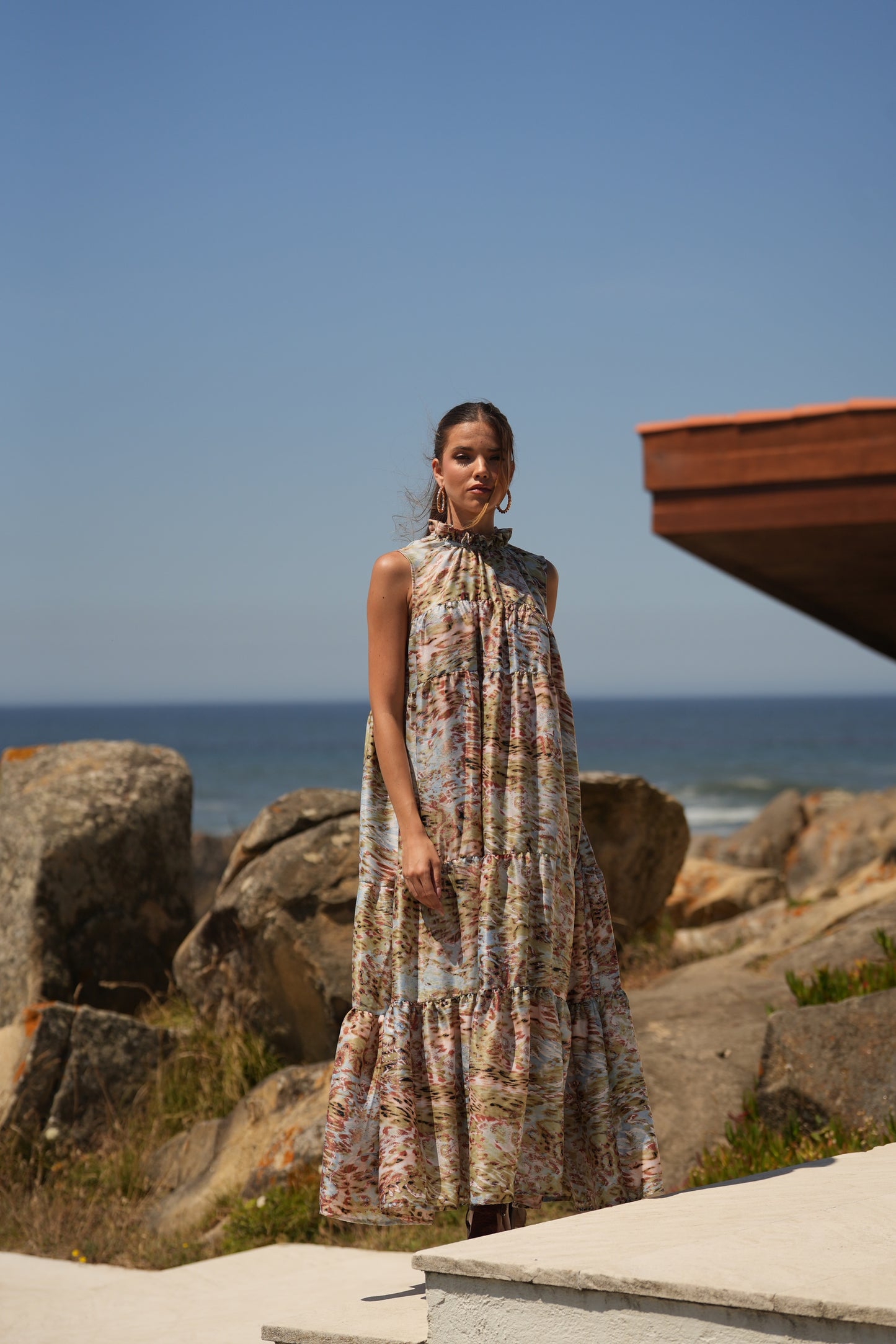 Vestido comprido em seda estampada