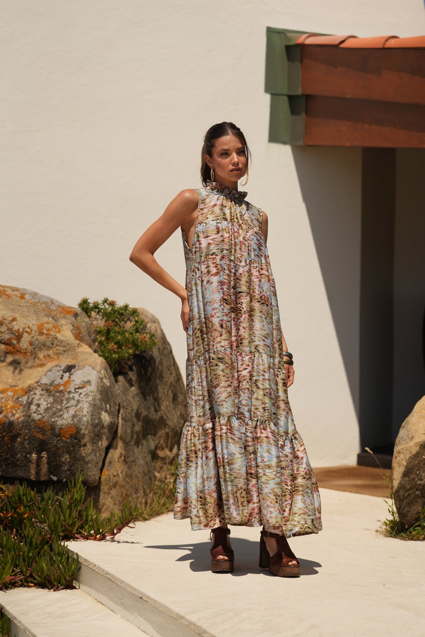 Vestido comprido em seda estampada