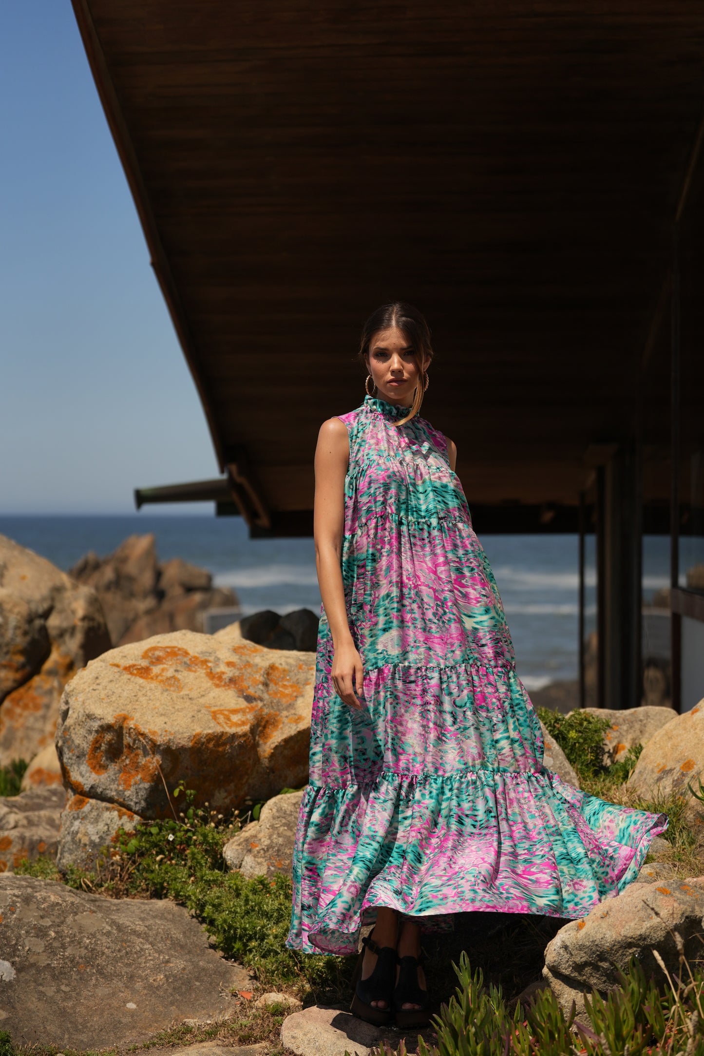 Vestido comprido em seda estampada