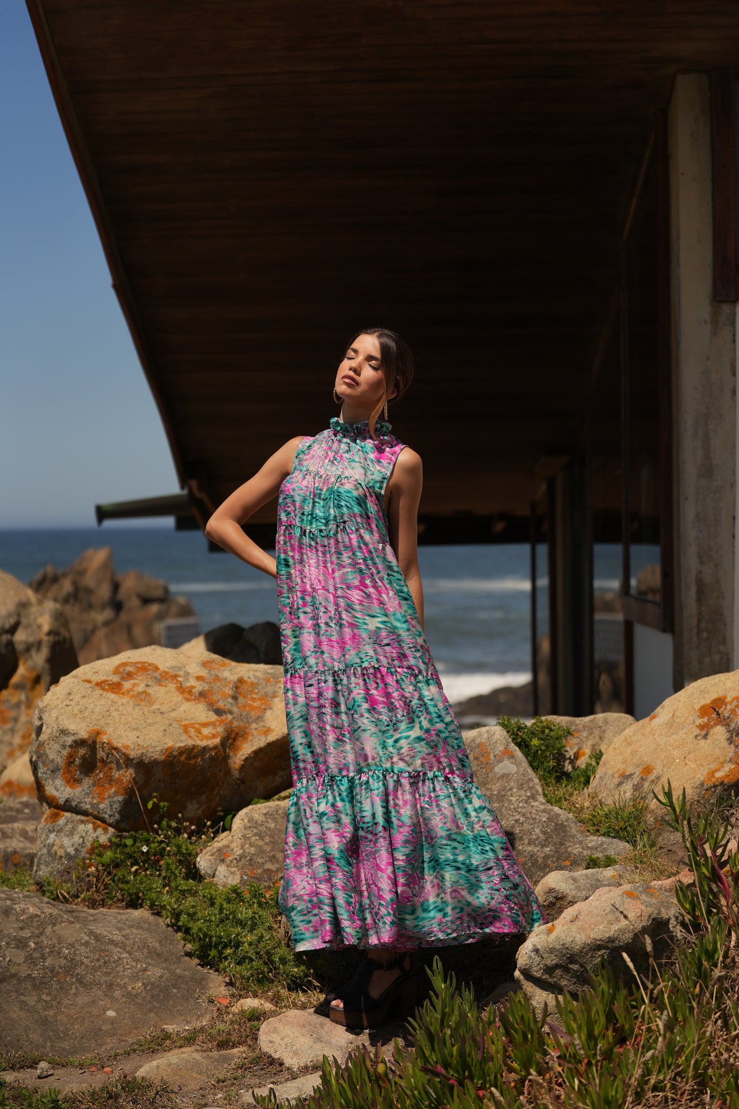 Vestido comprido em seda estampada