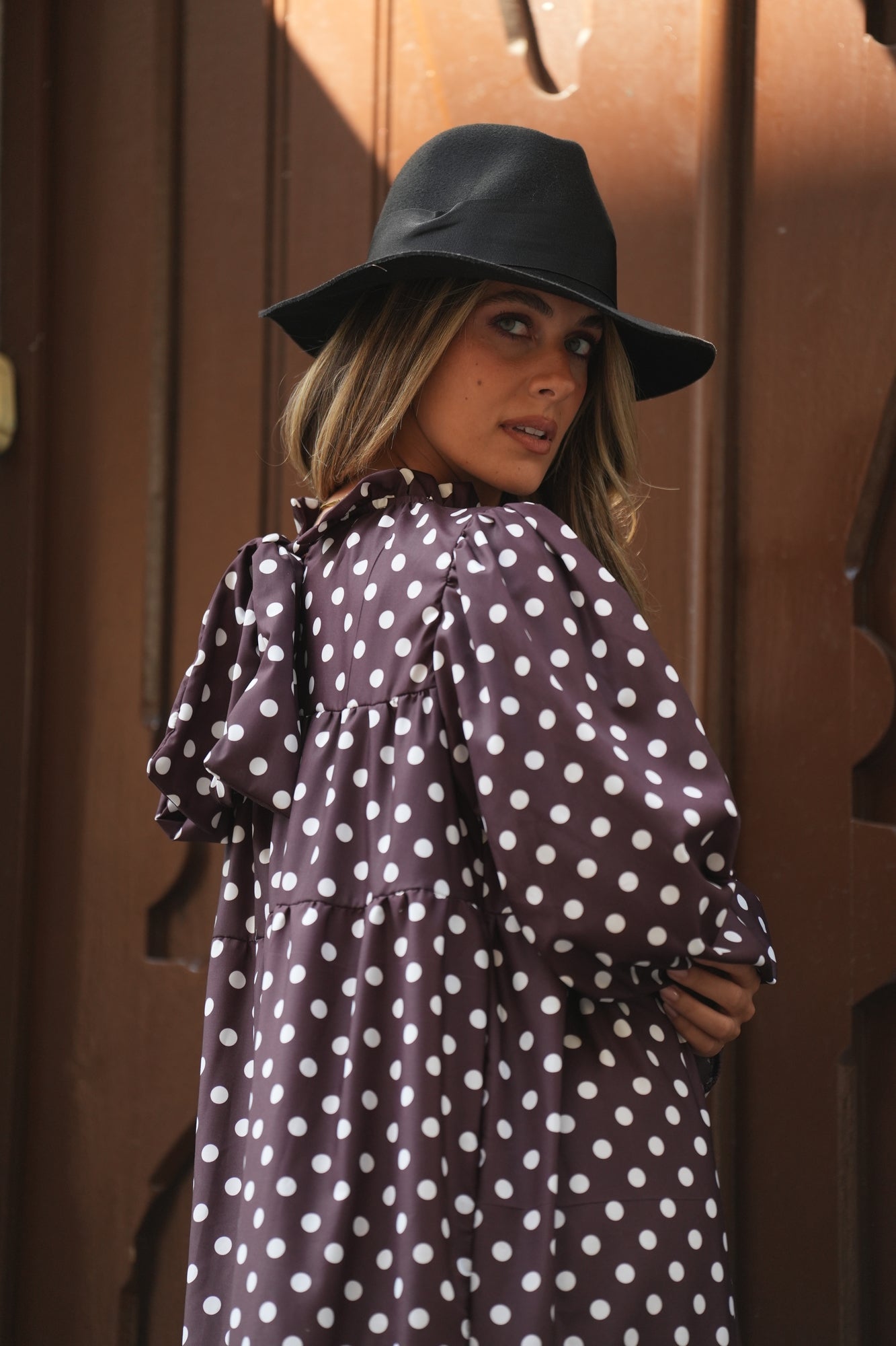 Vestido comprido com folhos