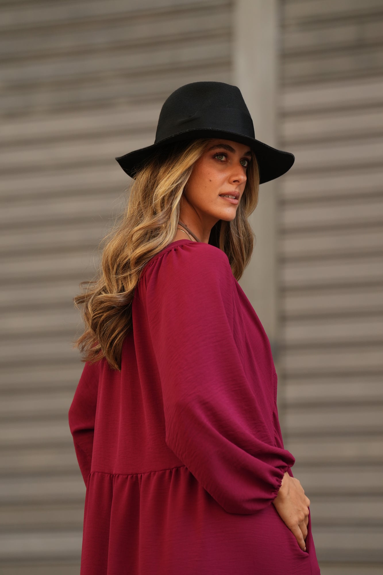 Vestido comprido com folho