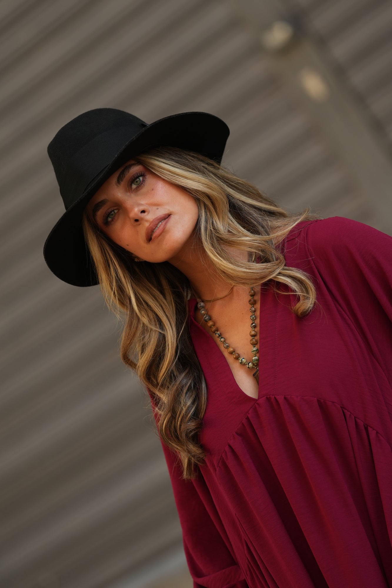 Vestido comprido com folho