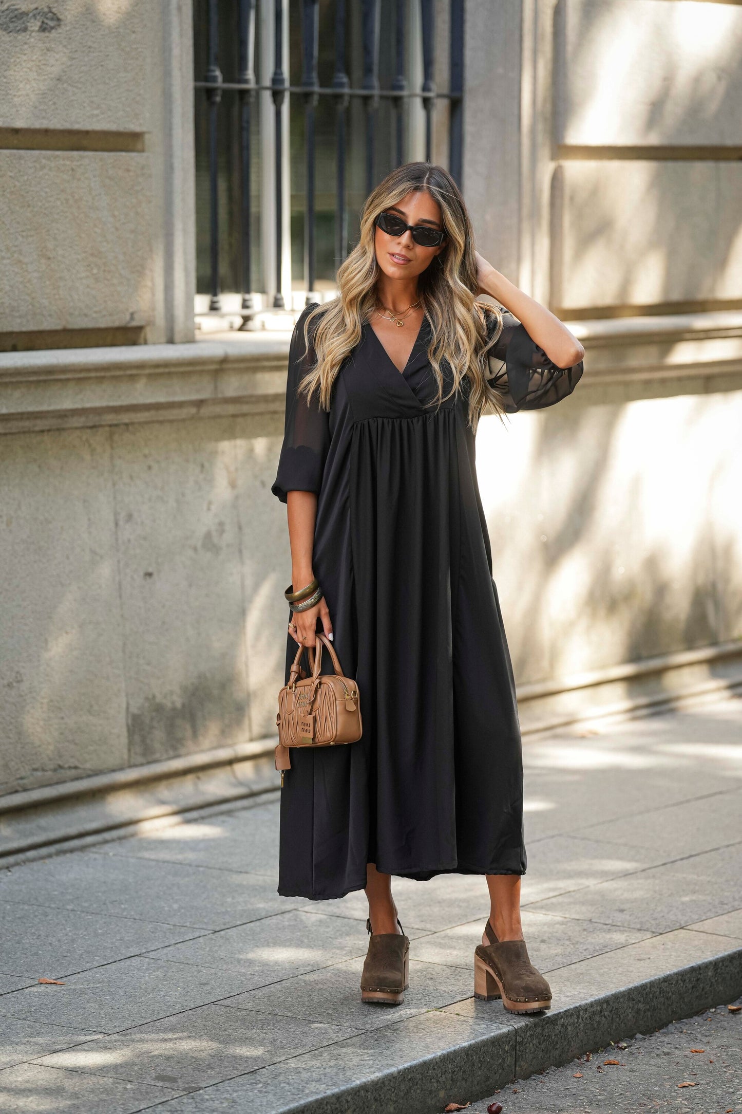 Midi dress in black fabric