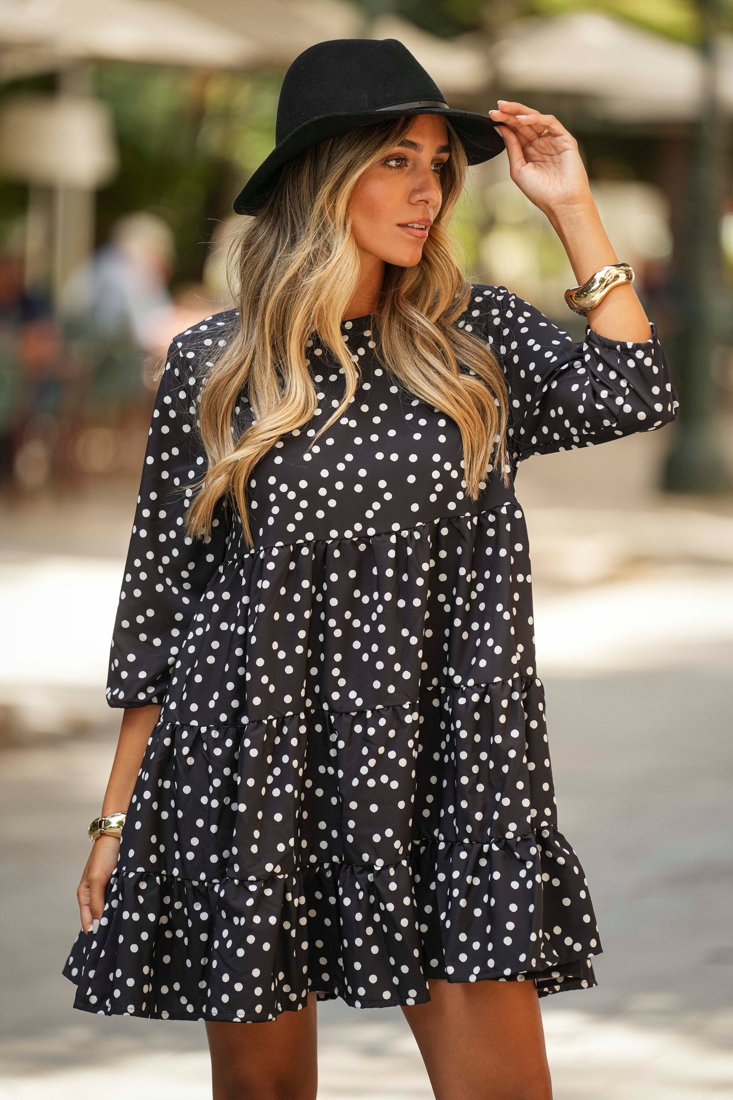 Short printed dress with polka dots