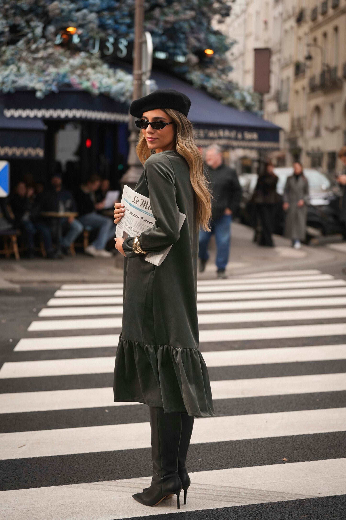 Vestido com folho em bombazine