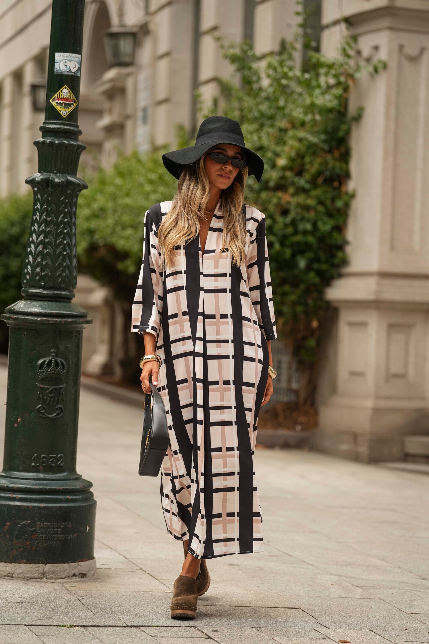 Long dress in printed knit