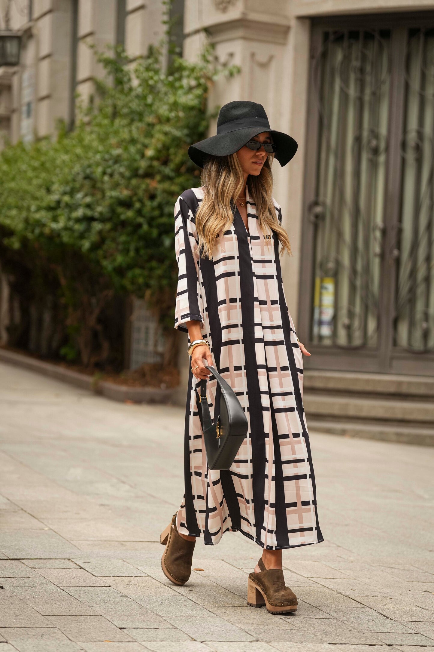 Long dress in printed knit