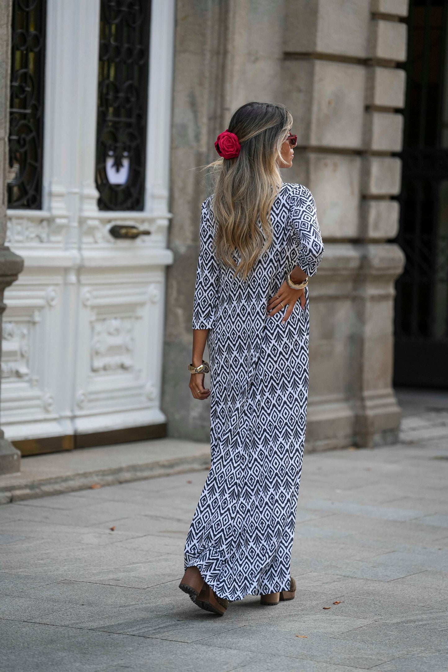 Long dress in printed knit