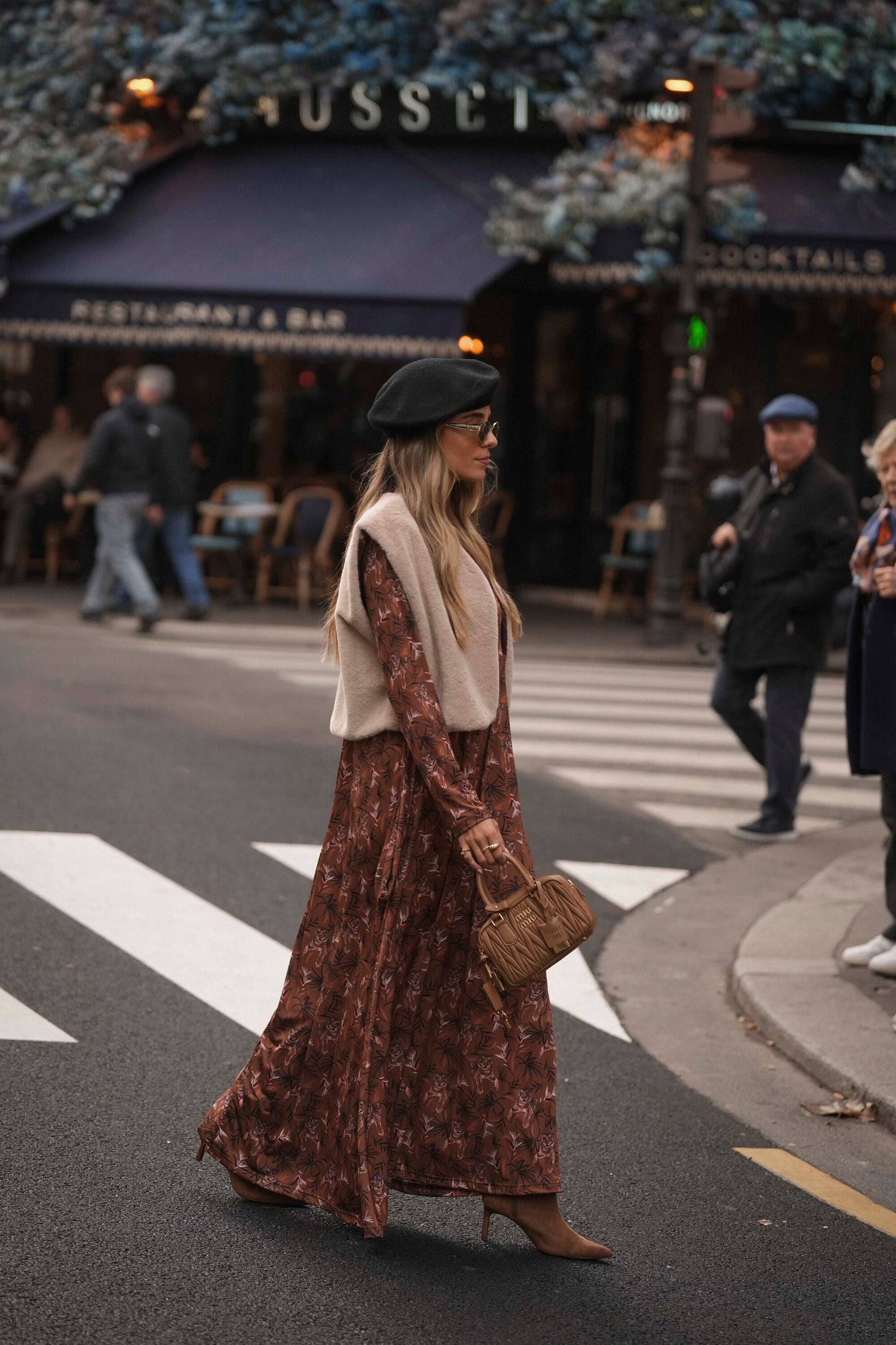 Vestido comprido em malha estampada