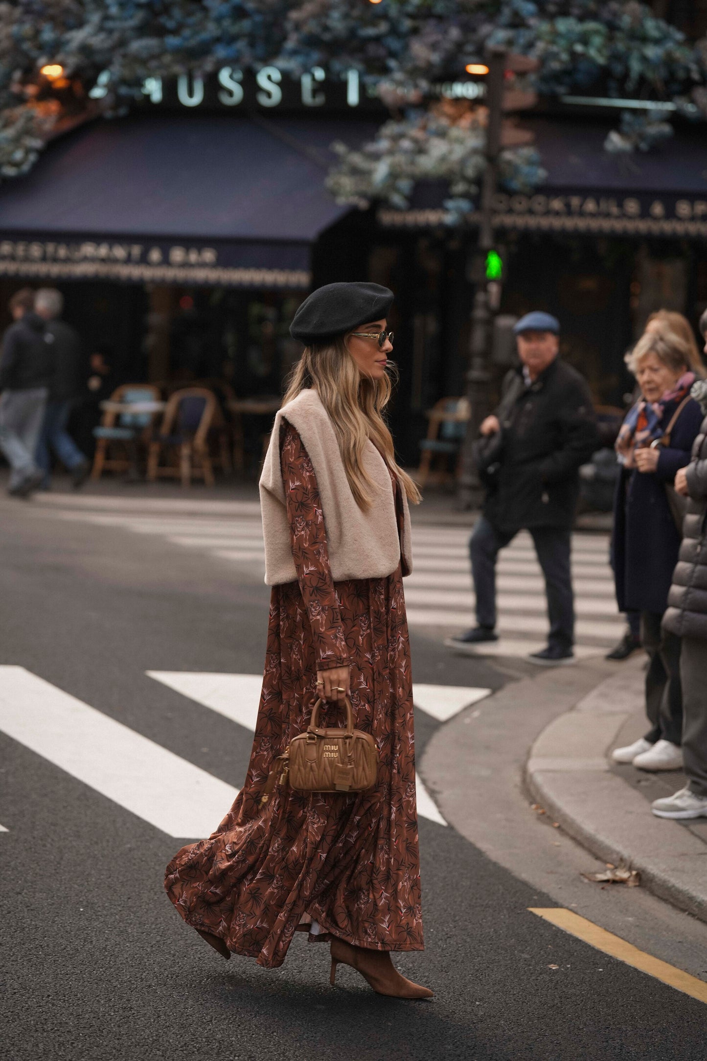 Vestido comprido em malha estampada