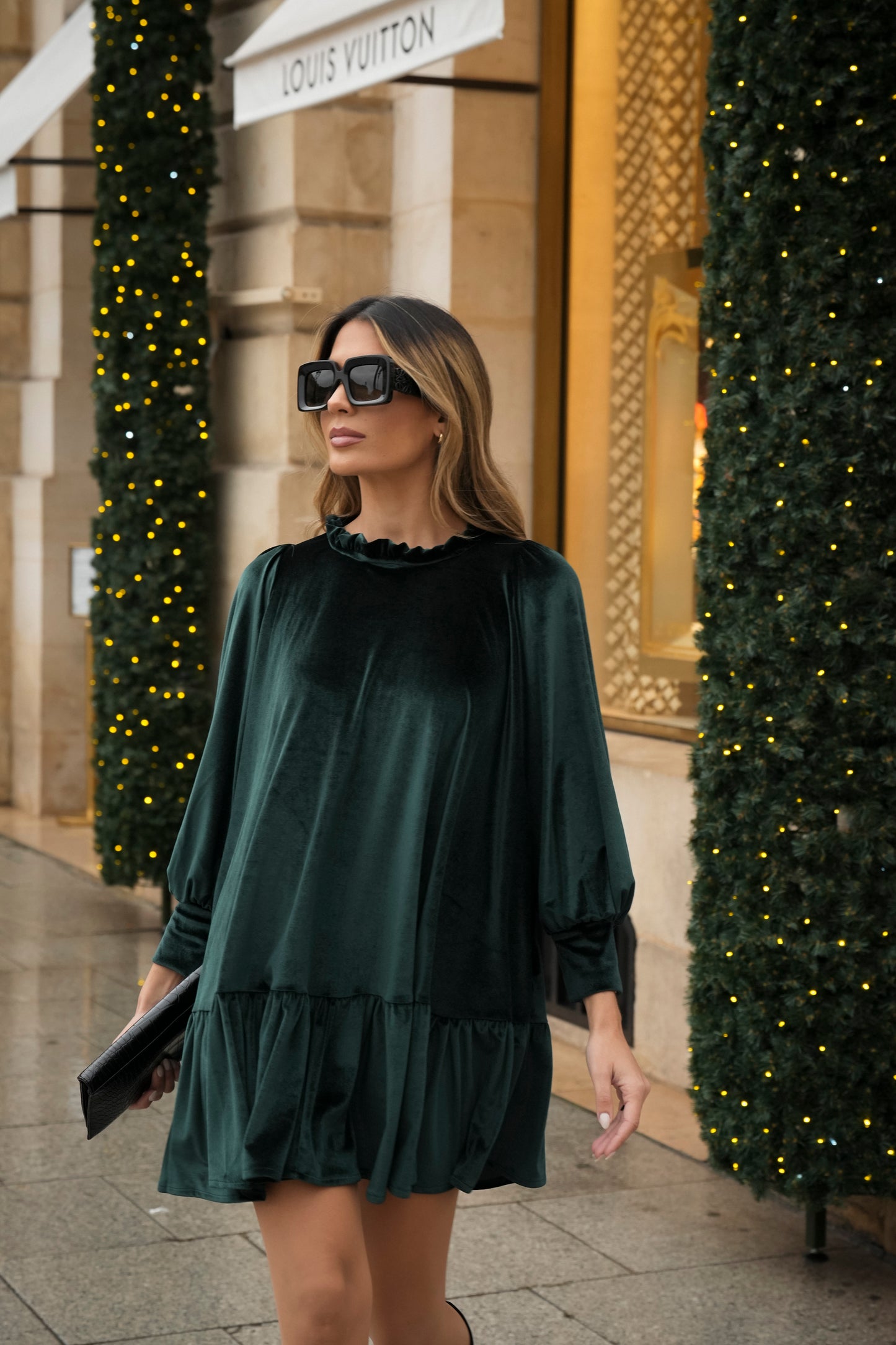 Vestido curto em veludo