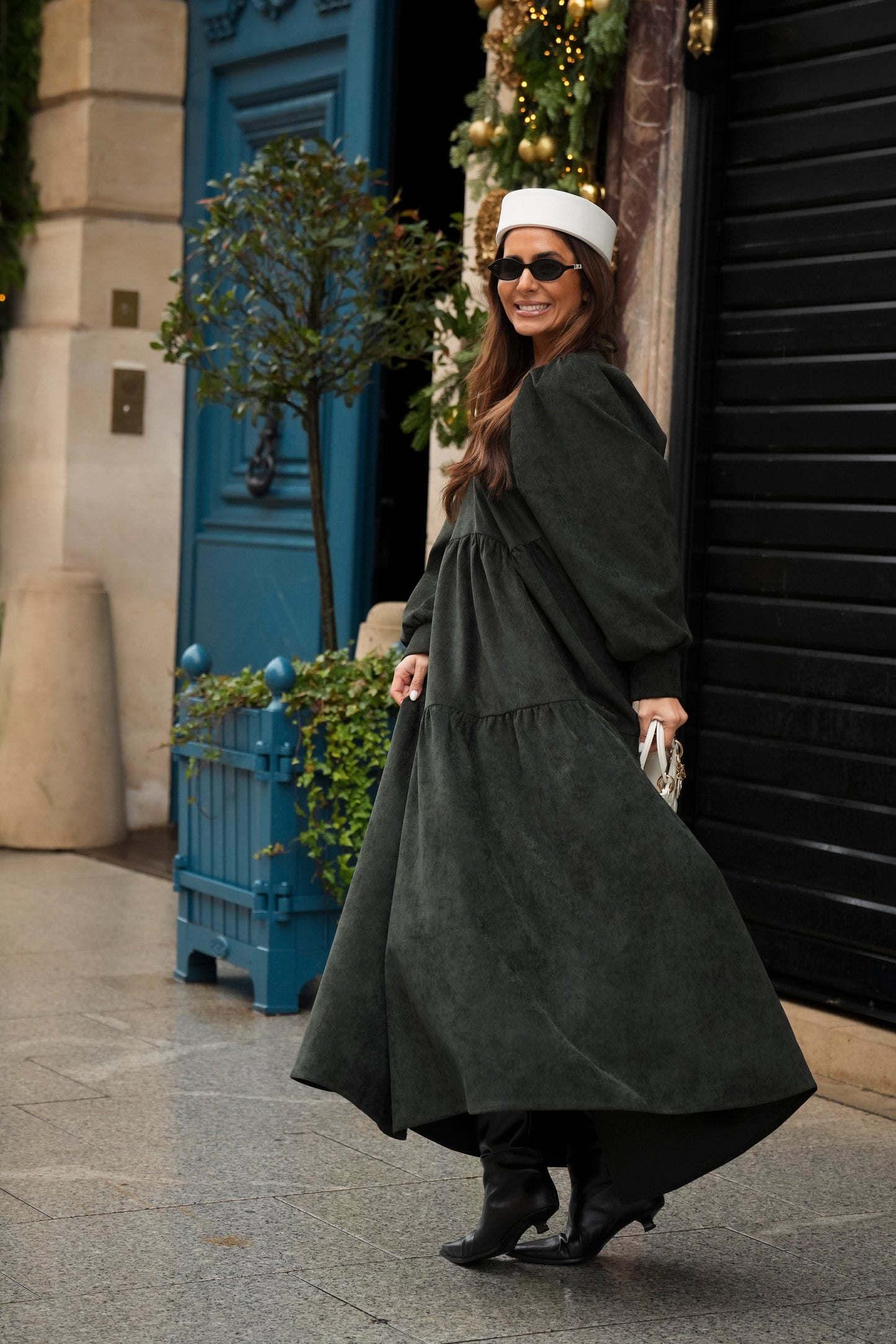 Vestido largo con volante en bombazina