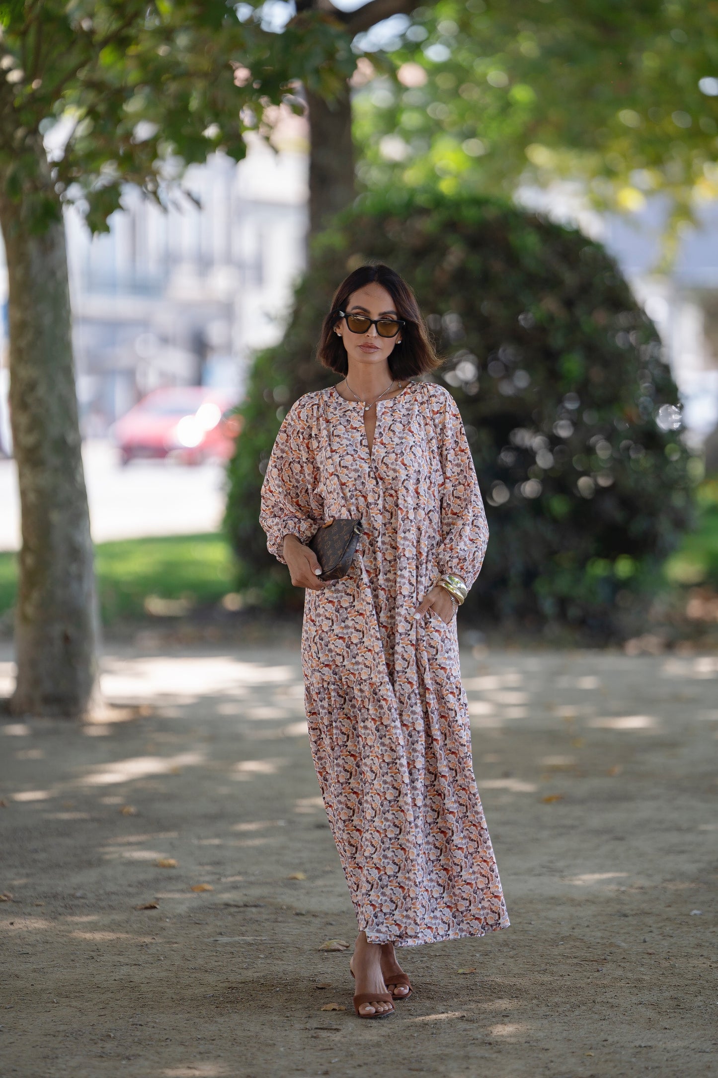 Vestido comprido com folho