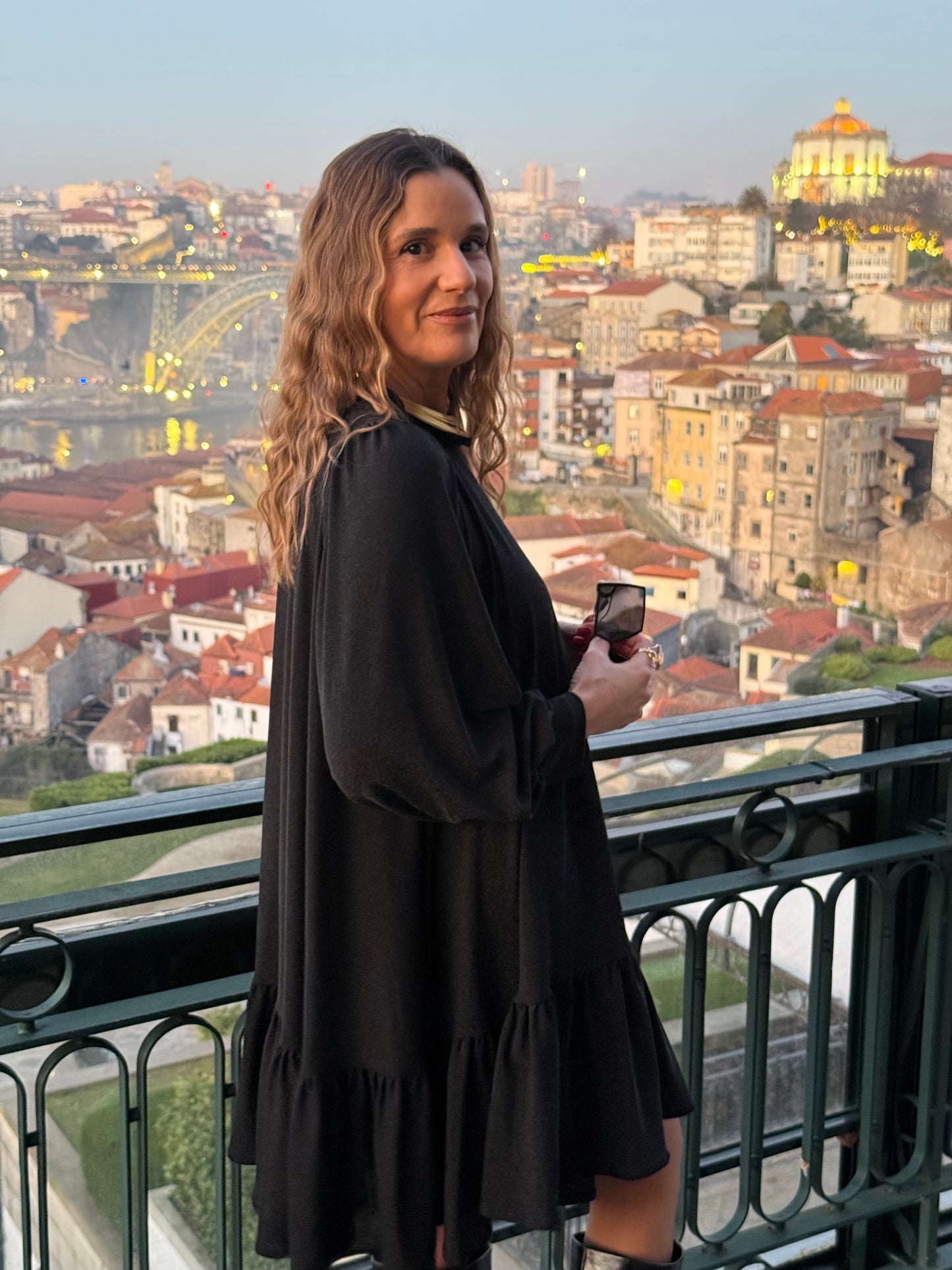 Robe courte en maille avec brillance