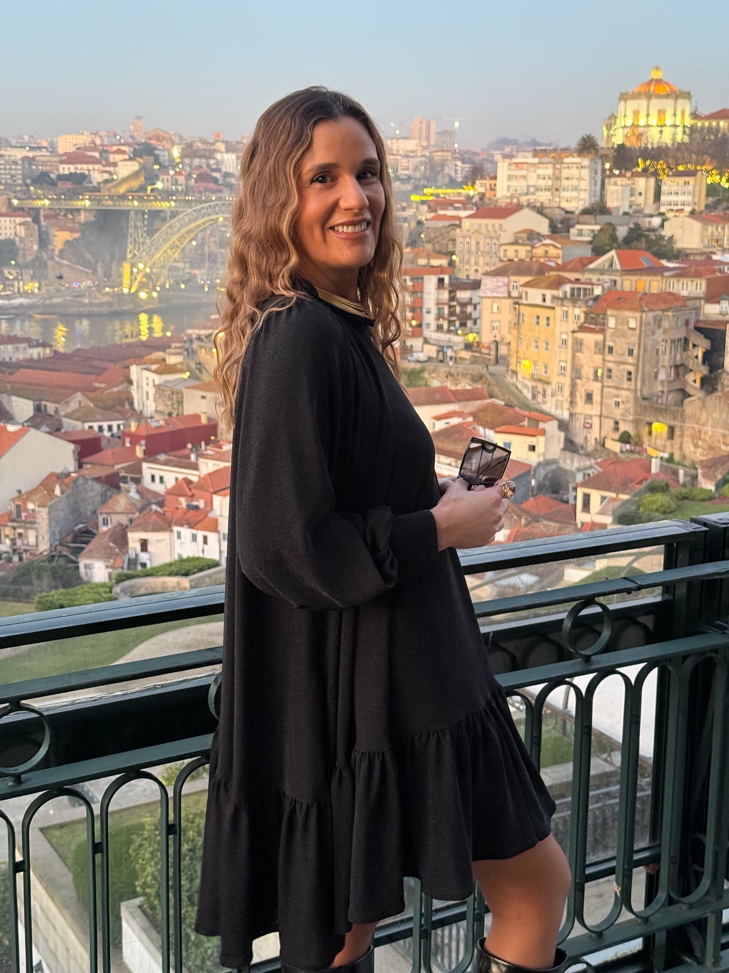 Robe courte en maille avec brillance